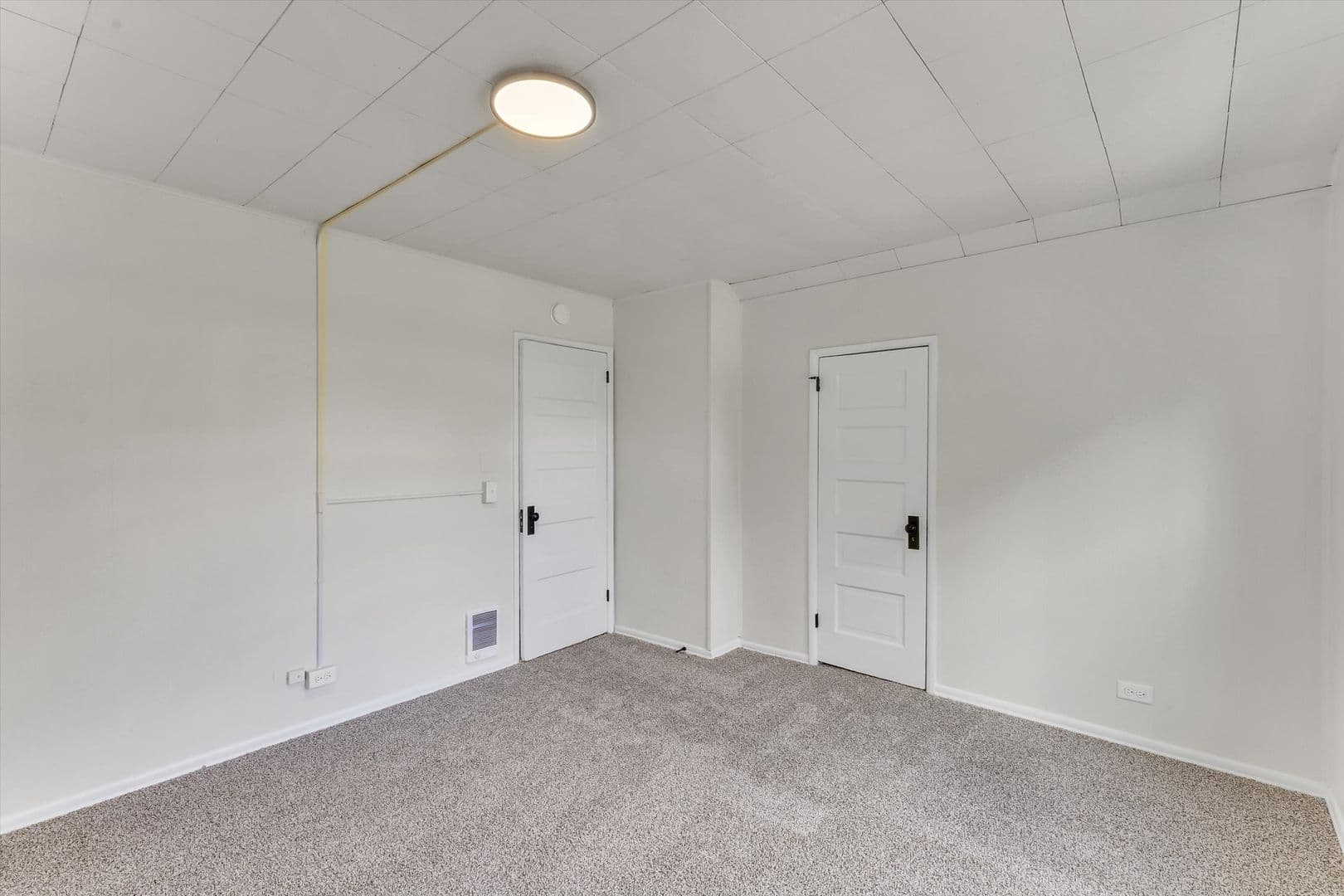 Portland Apartment: 1712 SE Stark ST