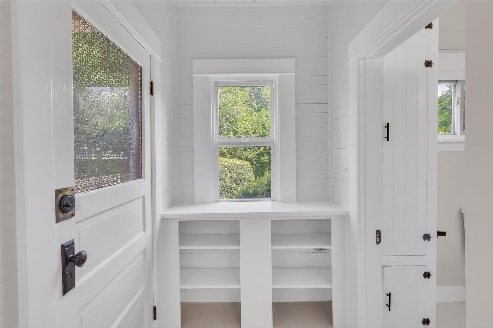 Portland Apartment: 921-923 SE Mall St