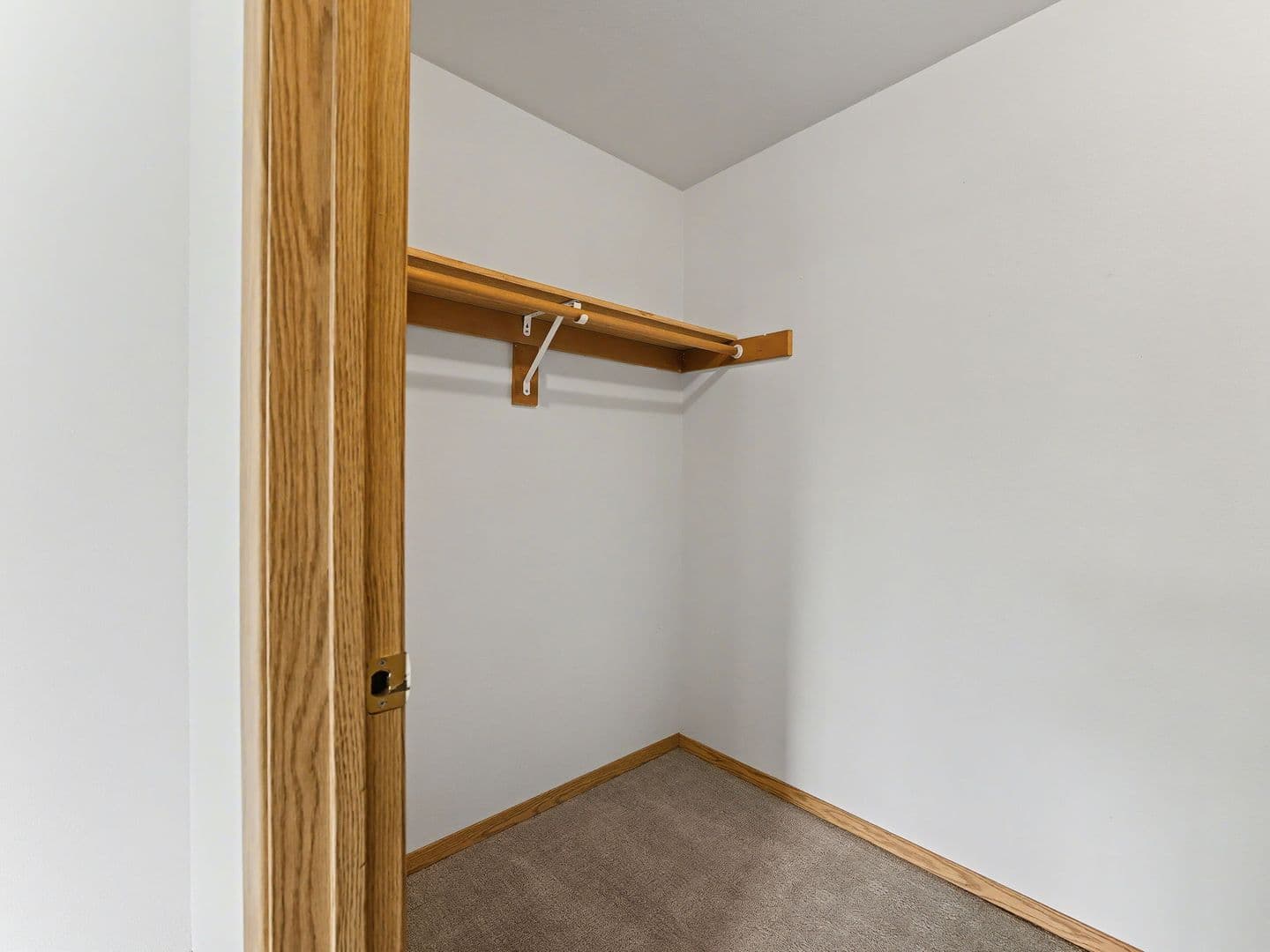 Portland Apartment: 9806 SE Henry St, #1-3