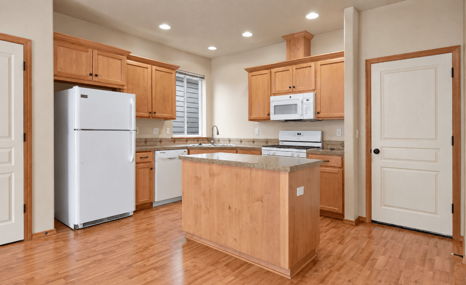 Oregon City House: 14177 Russ Wilcox Way