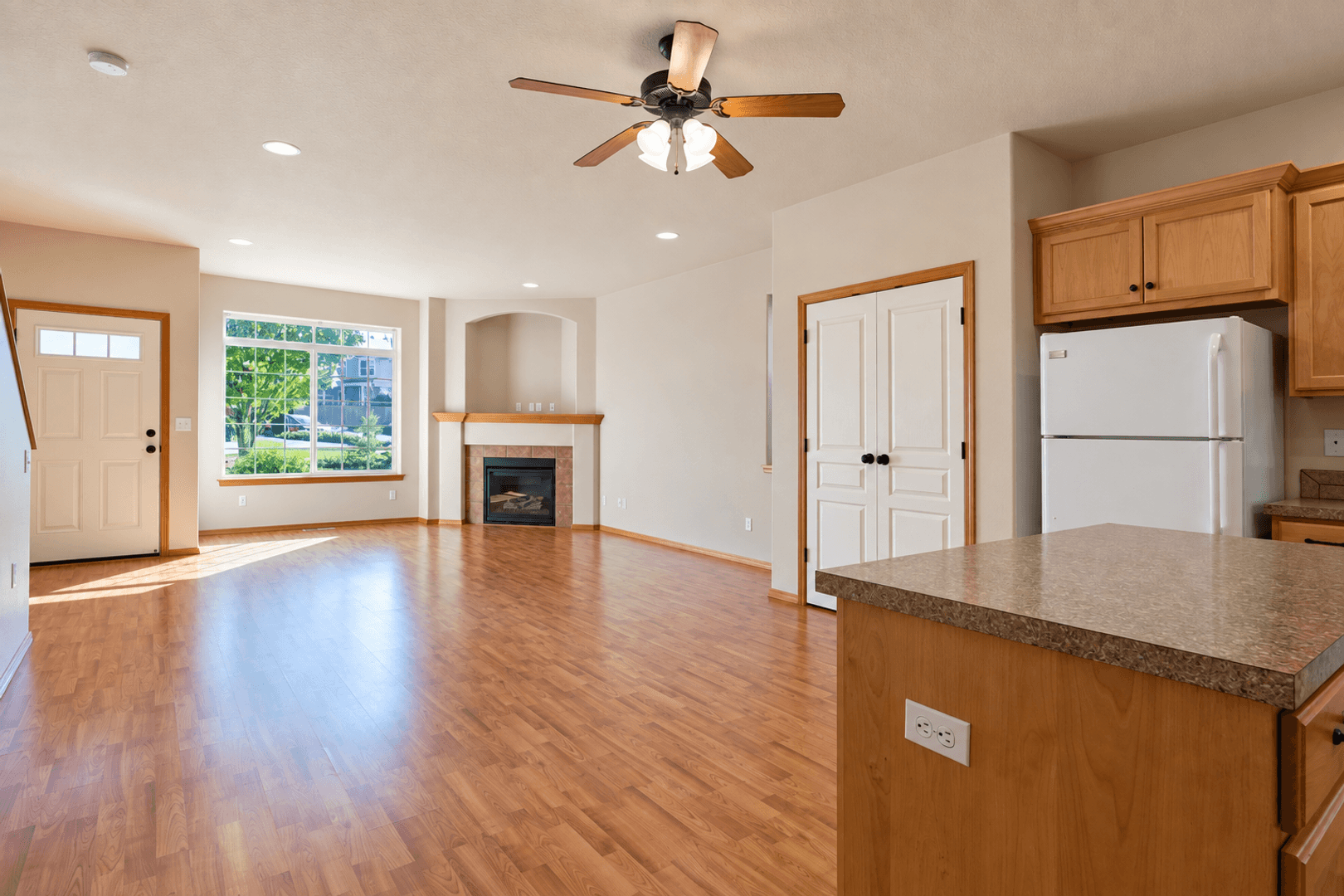 Oregon City House: 14177 Russ Wilcox Way