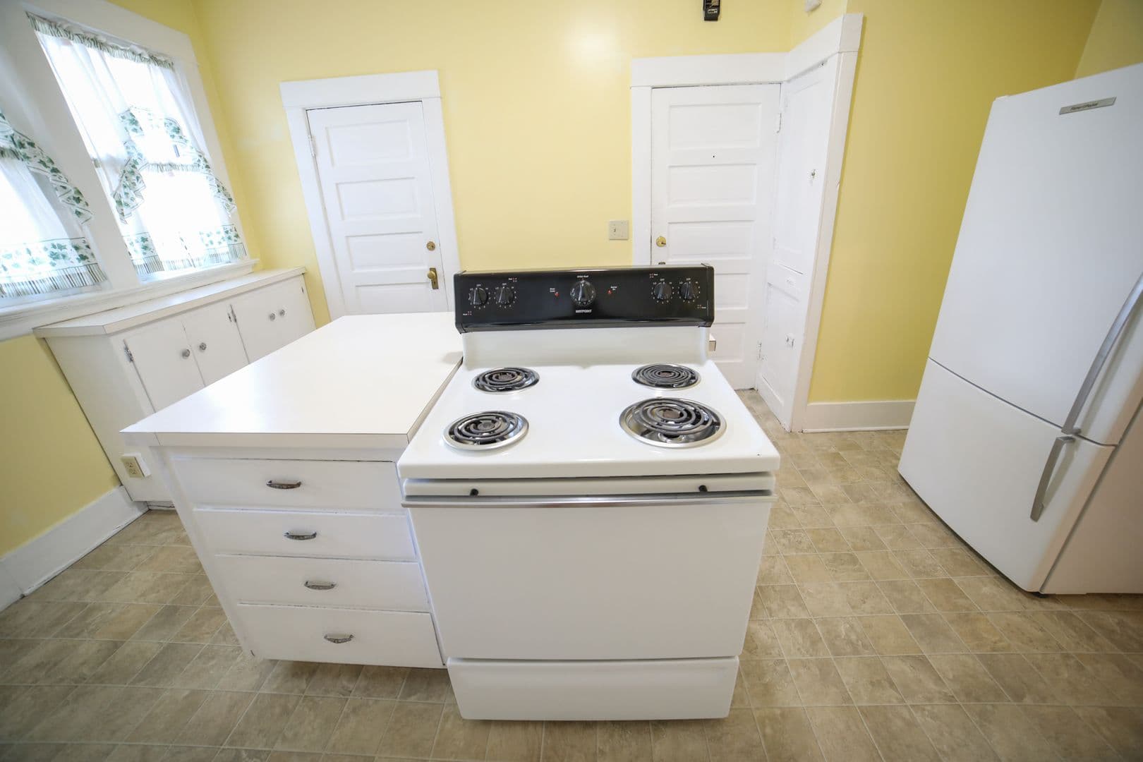 Portland Apartment: 5114 SE Holgate Blvd