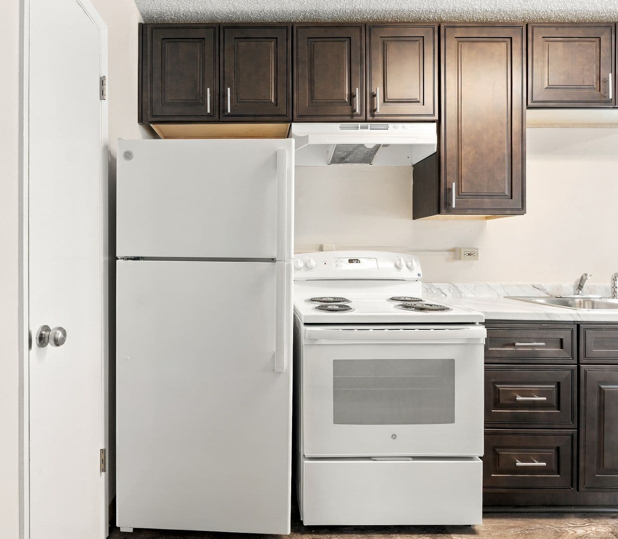 Portland Apartment: 3832 SE Center ST