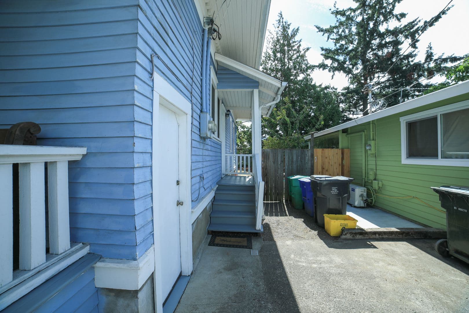 Portland Apartment: 5114 SE Holgate Blvd