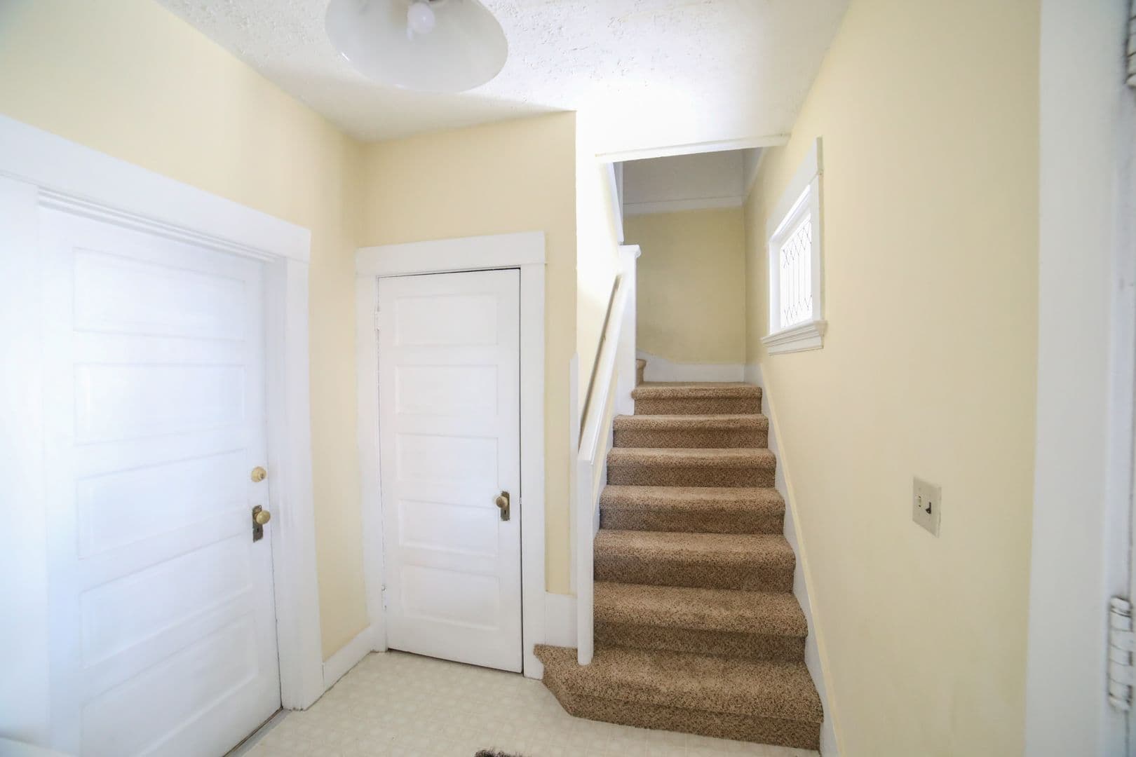 Portland Apartment: 5114 SE Holgate Blvd