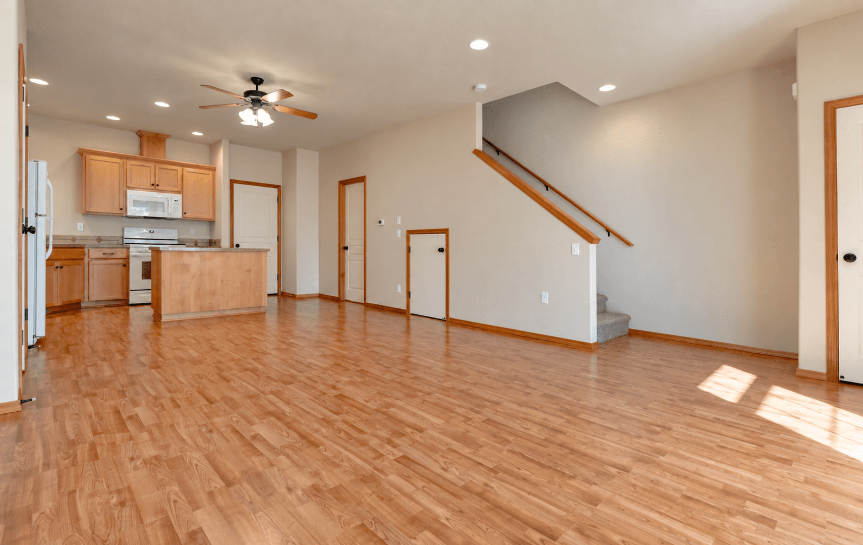 Oregon City House: 14177 Russ Wilcox Way