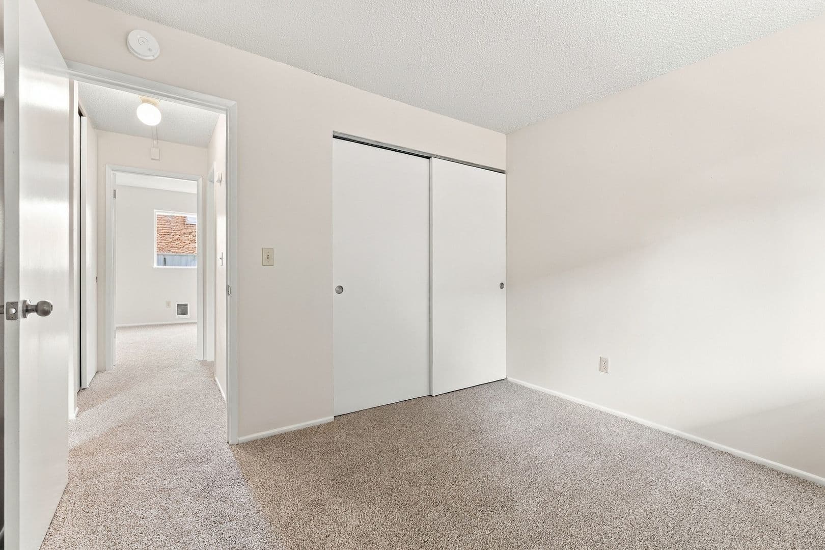 Portland Apartment: 3832 SE Center ST