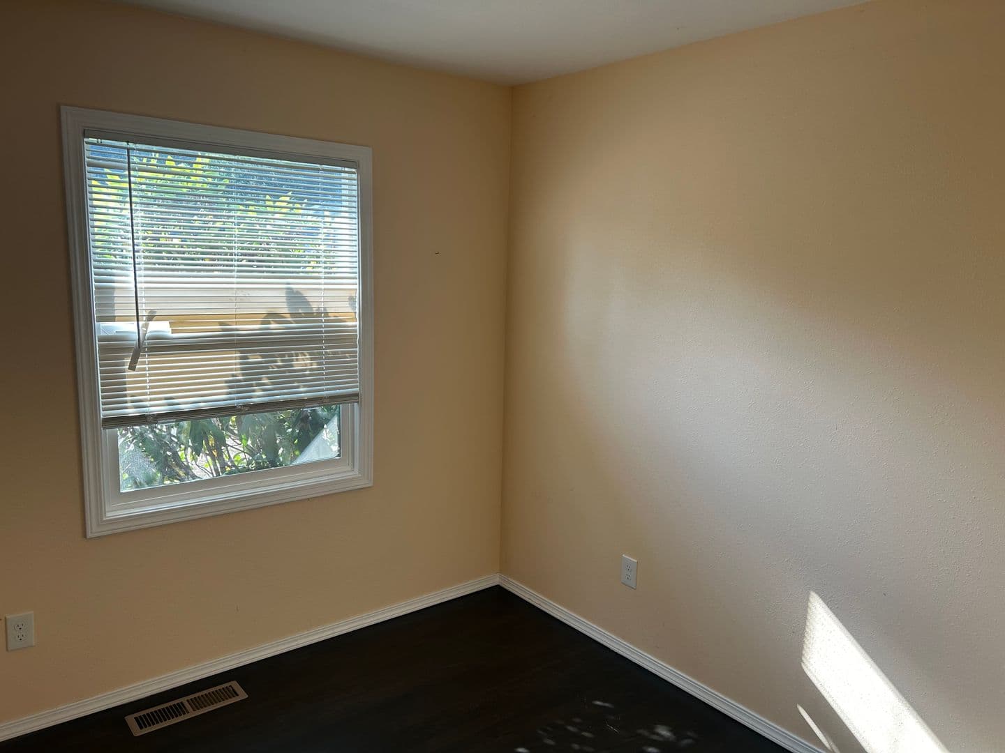 Portland House: 1944 SE 112th Ave.
