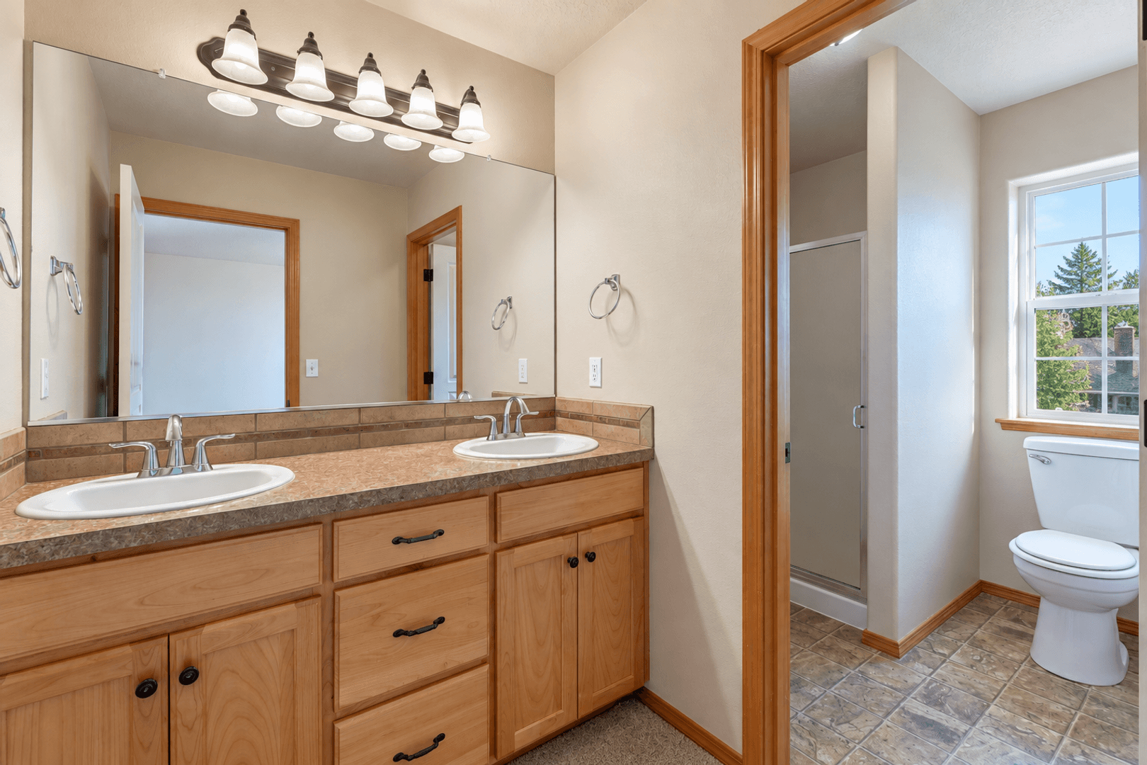 Oregon City House: 14177 Russ Wilcox Way