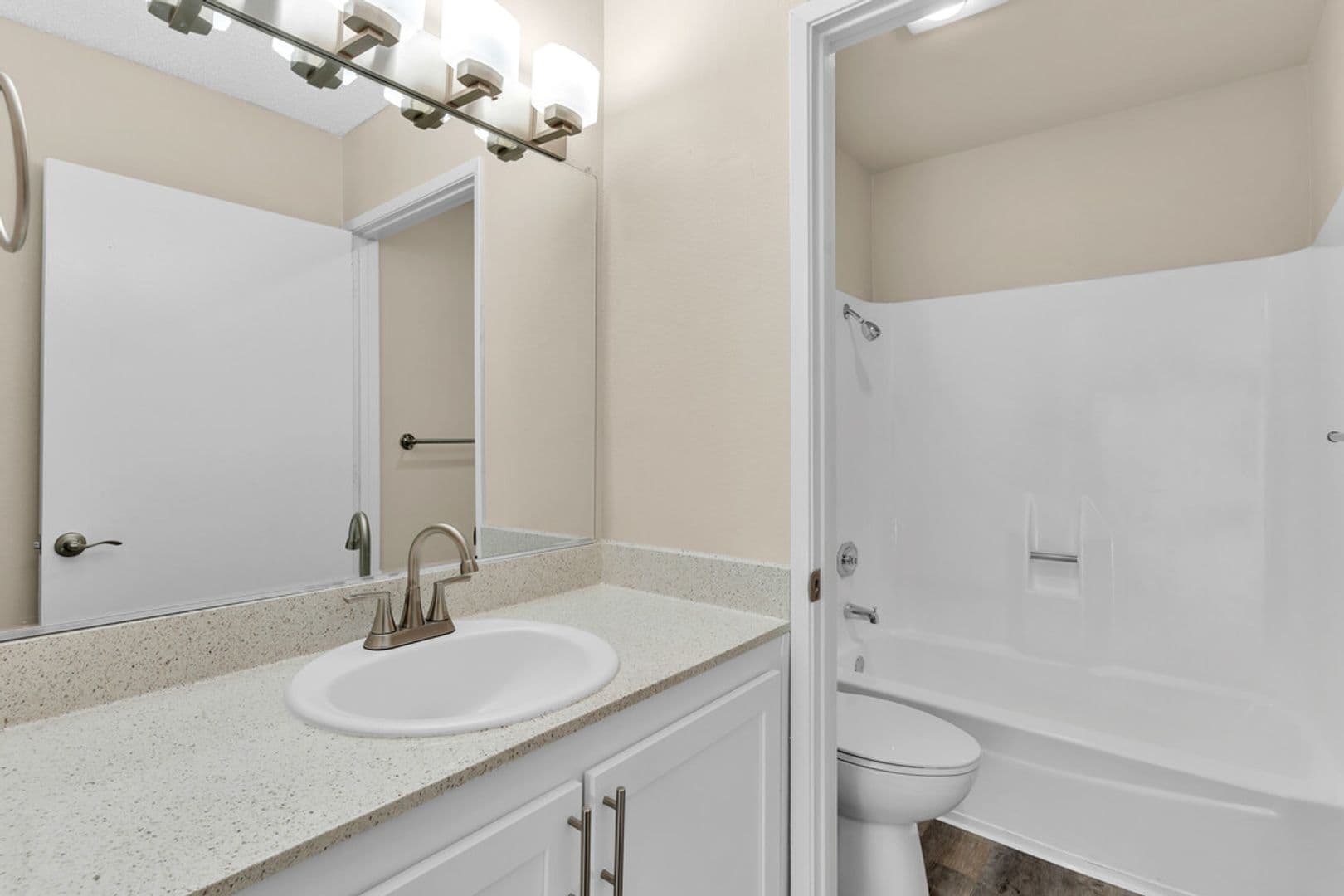 San Diego Apartment: 7707 Mission Gorge Road