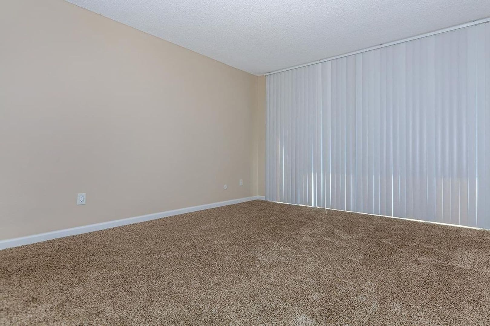 San Diego Apartment: 7707 Mission Gorge Road