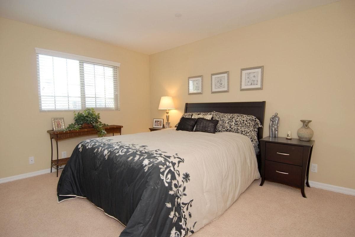 El Cajon Apartment: 800 E Lexington Ave
