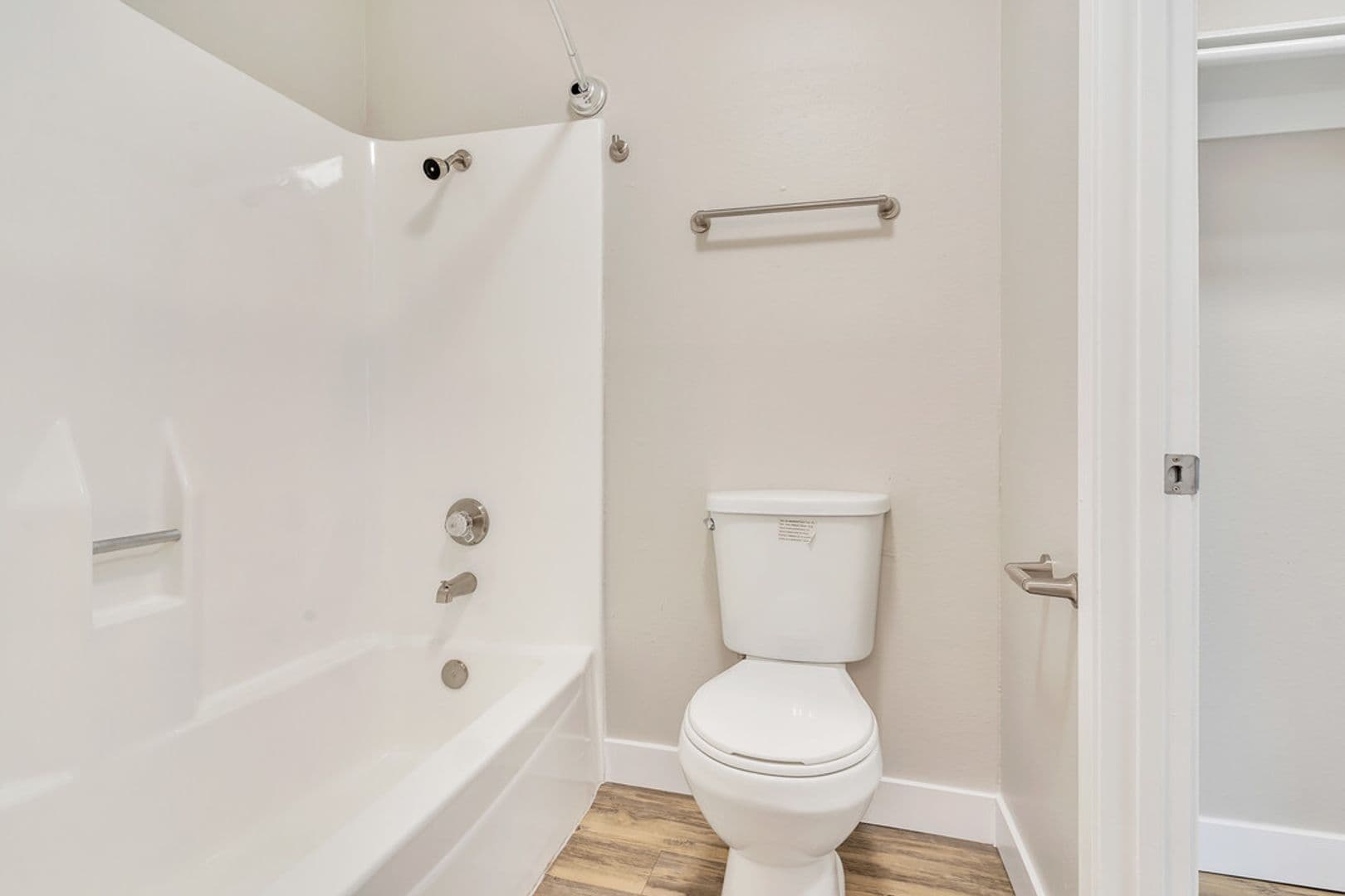 La Mesa Apartment: 5711 Water St