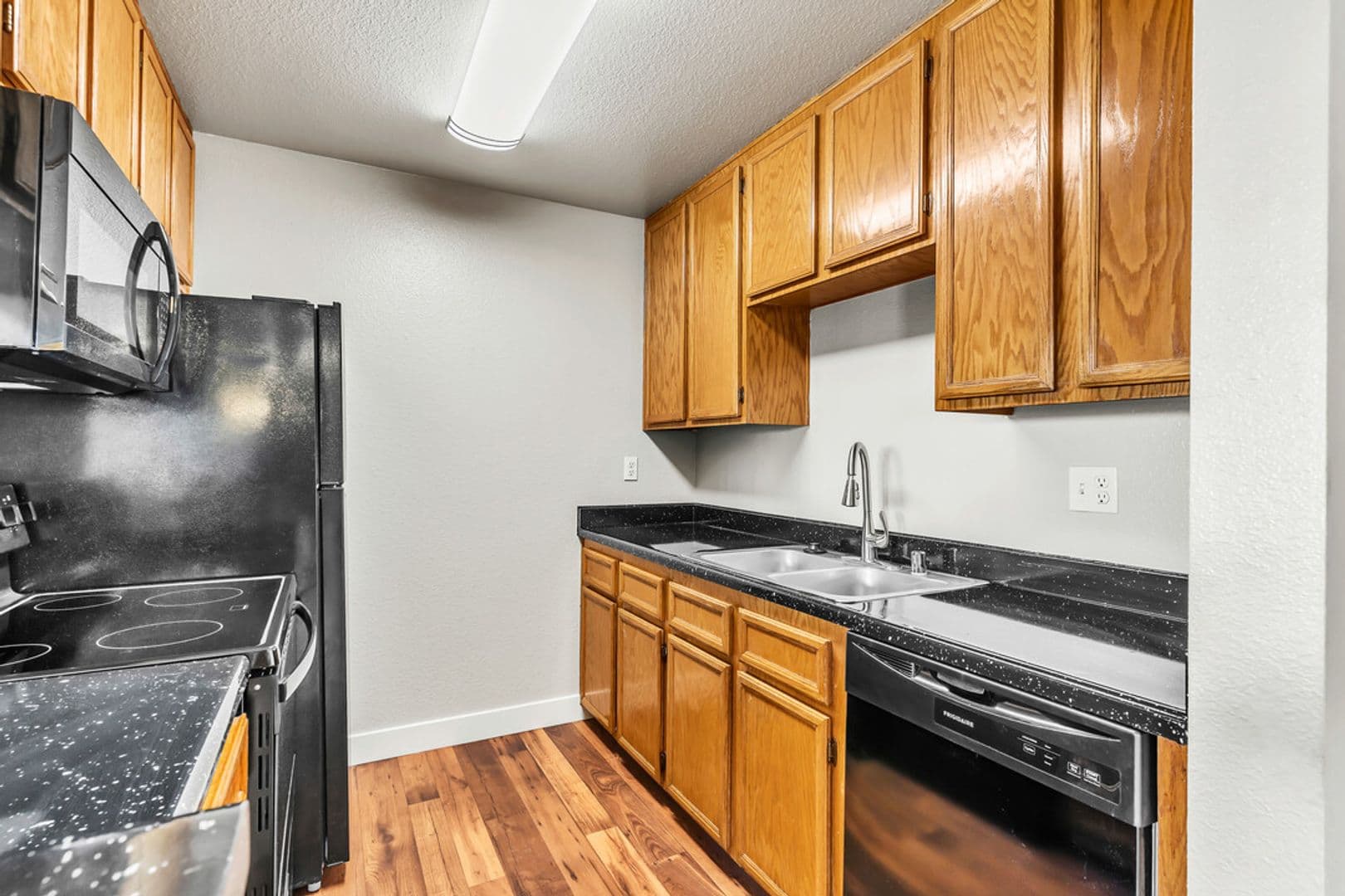 Chula Vista Apartment: 615 Sea Vale St
