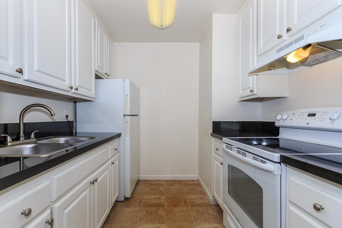 San Diego Apartment: 7707 Mission Gorge Road