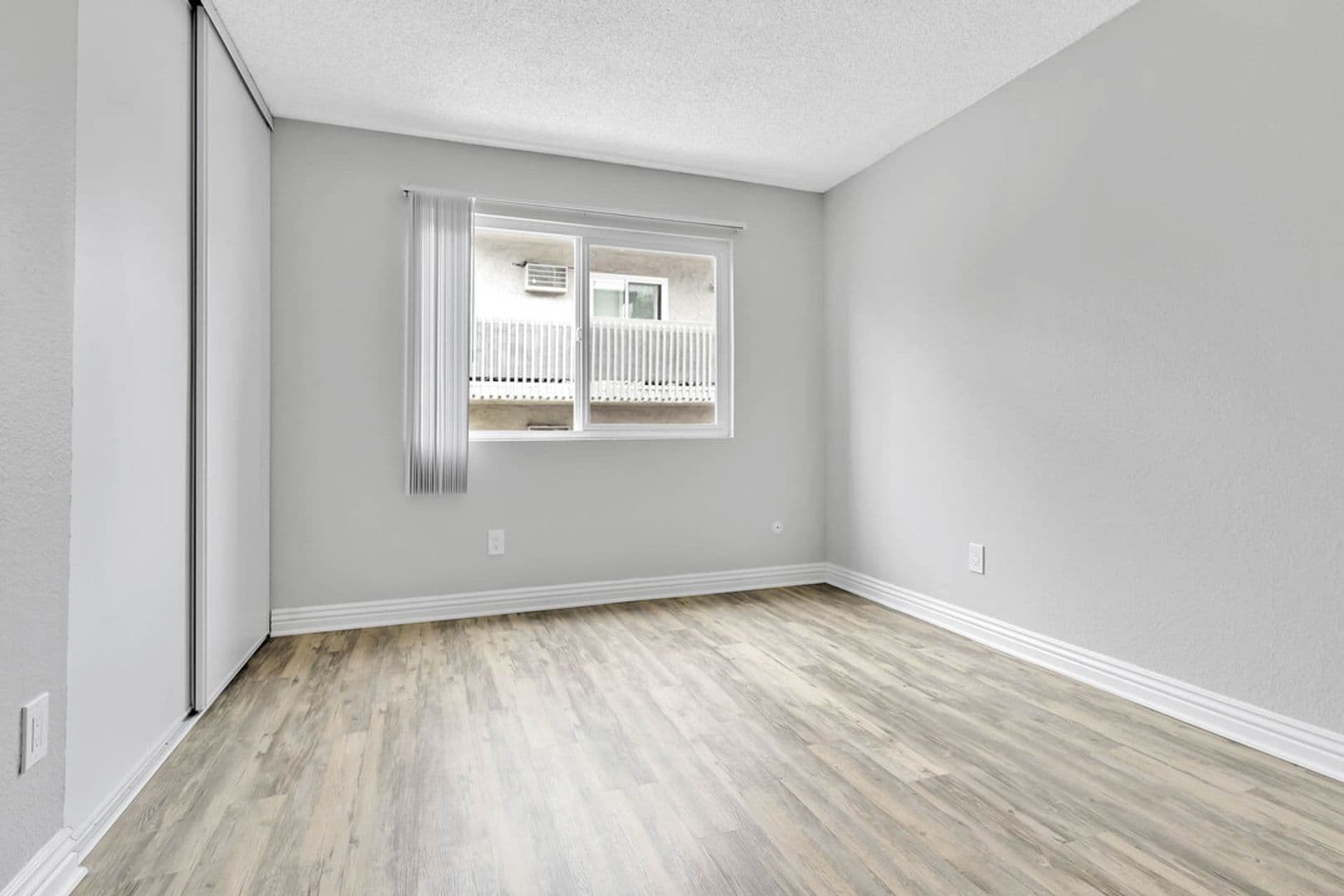 La Mesa Apartment: 5711 Water St