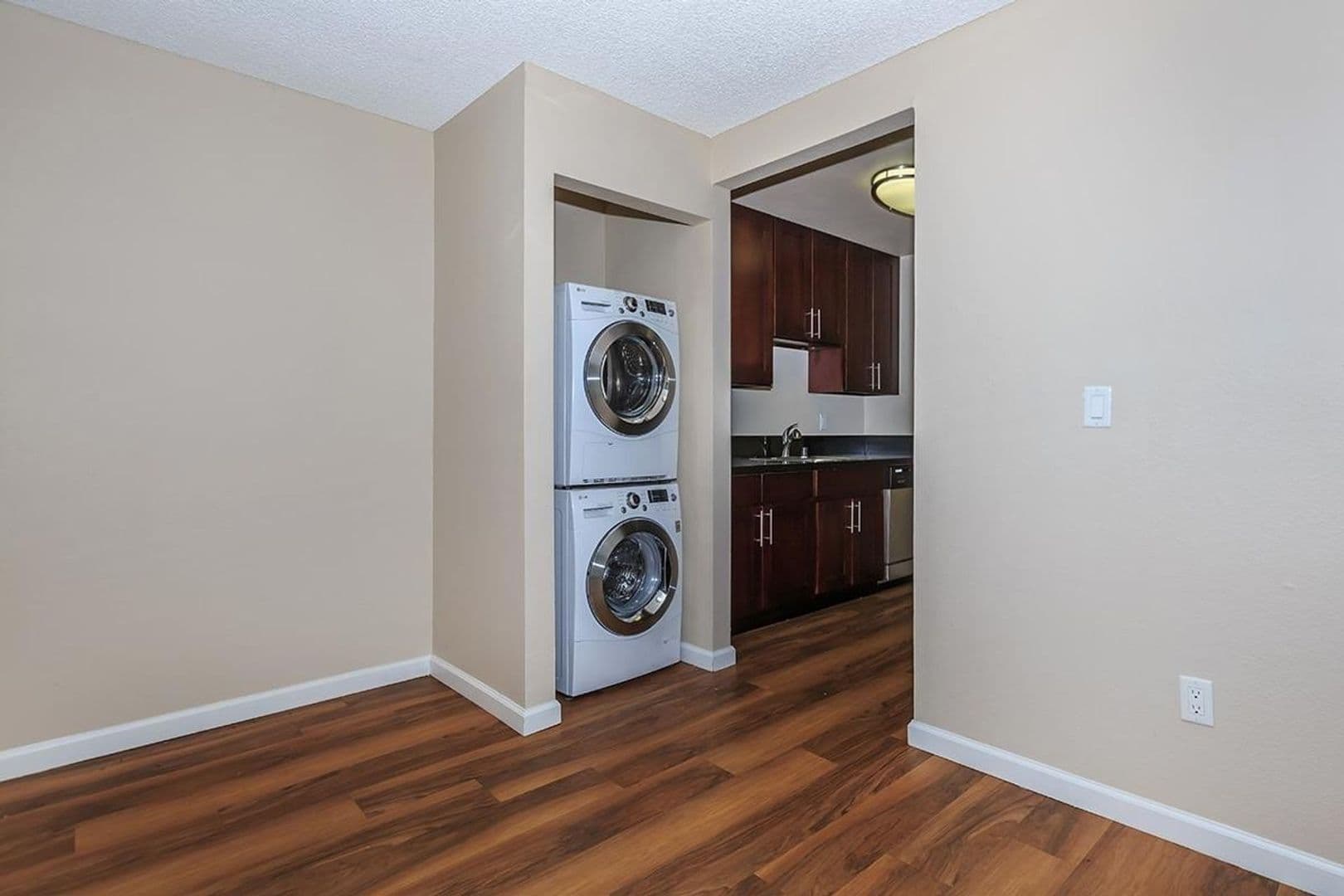 San Diego Apartment: 7707 Mission Gorge Road