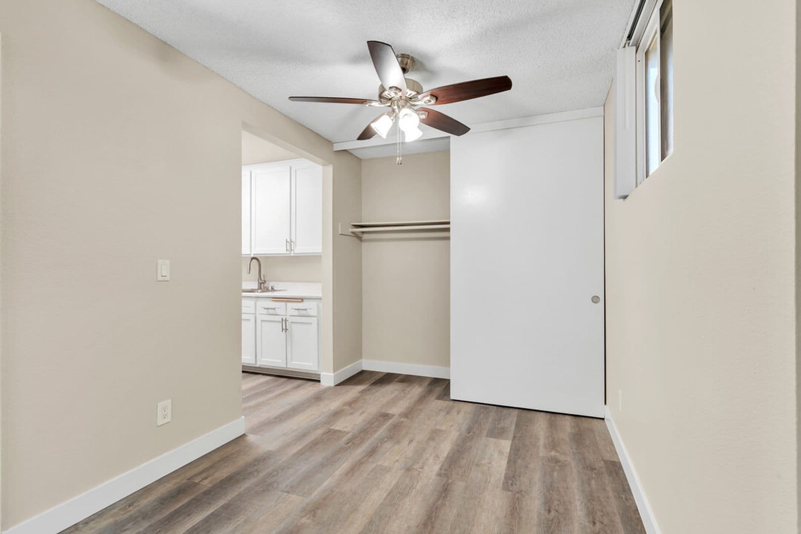 San Diego Apartment: 7707 Mission Gorge Road