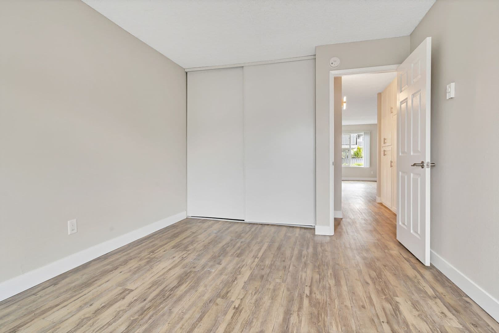 La Mesa Apartment: 5711 Water St