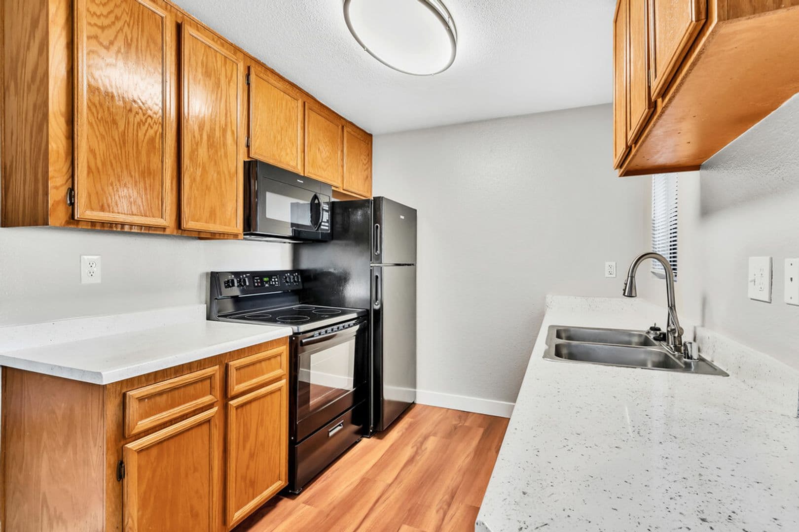 Chula Vista Apartment: 615 Sea Vale St
