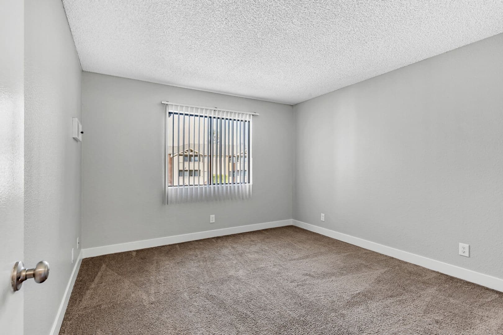Chula Vista Apartment: 615 Sea Vale St