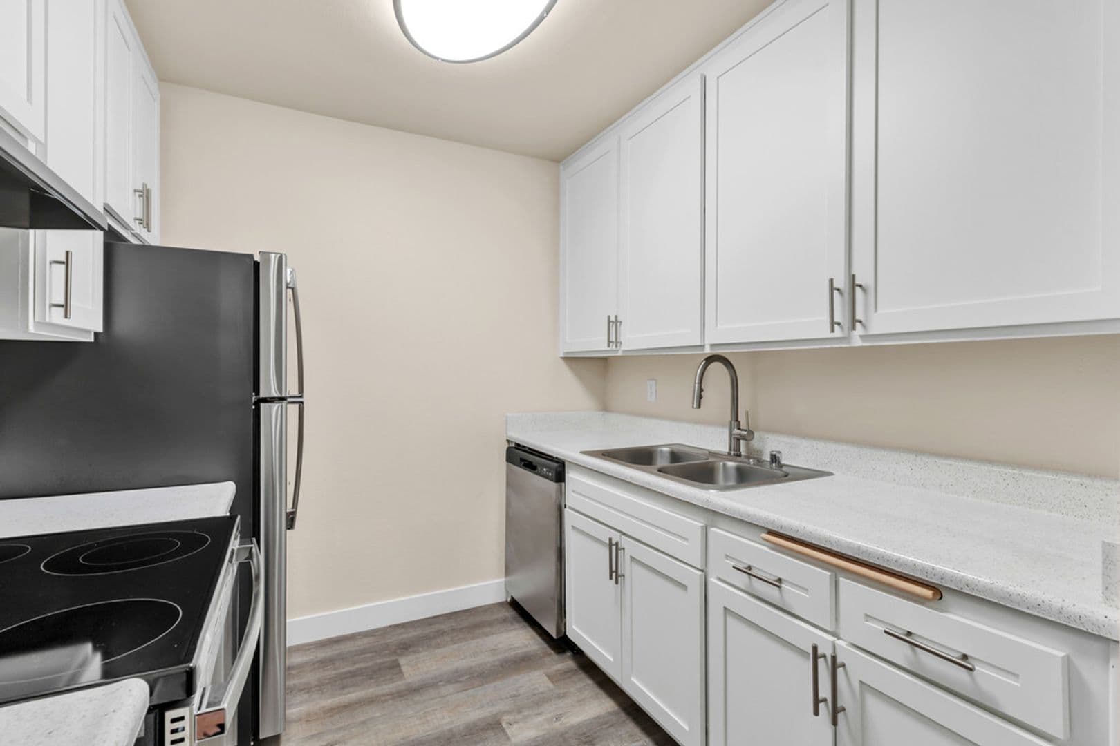 San Diego Apartment: 7707 Mission Gorge Road