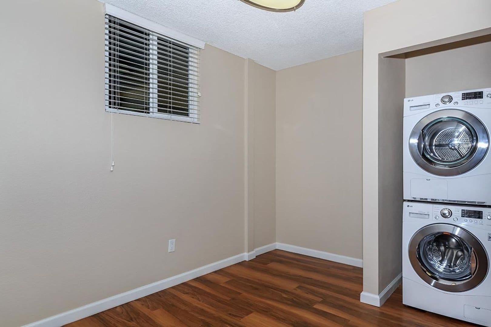 San Diego Apartment: 7707 Mission Gorge Road