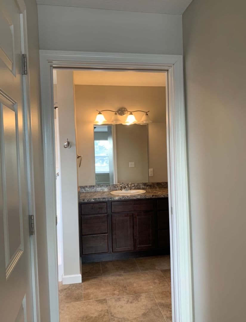 Grove City Apartment: 473 Deer Path