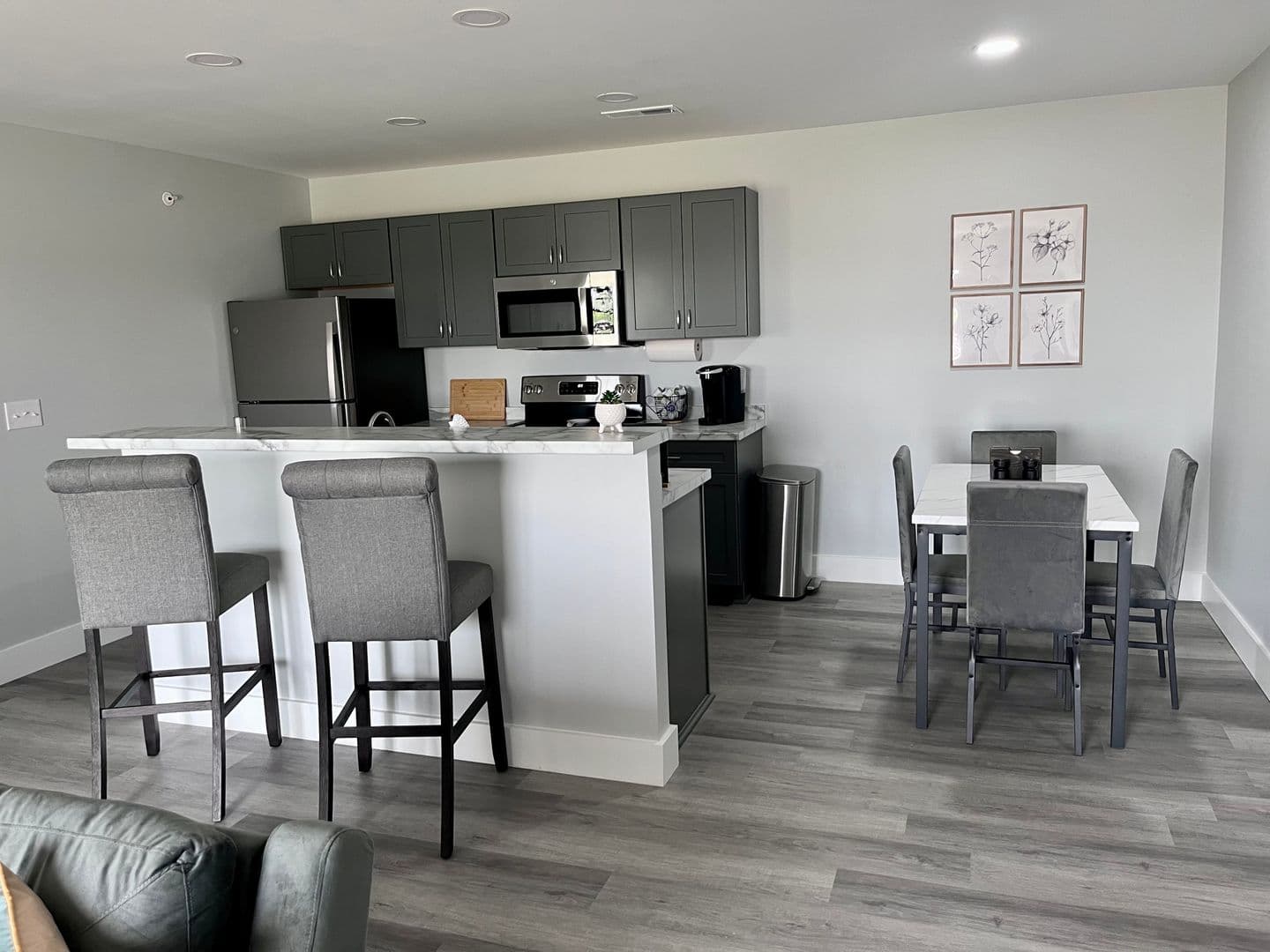 Grove City Apartment: 555 Ryder Court