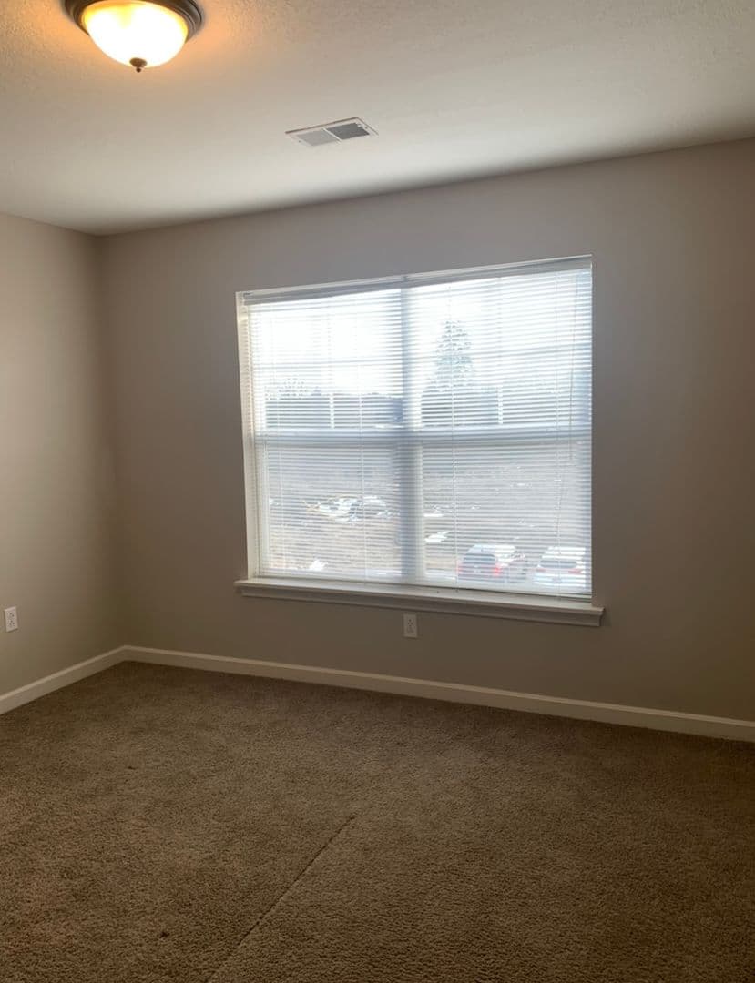 Grove City Apartment: 465 Deer Path