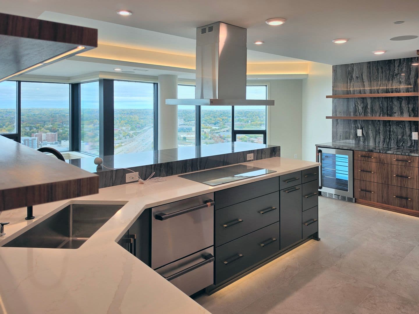 Saint Paul Condo: 168 6th Street East - Airye Penthouse
