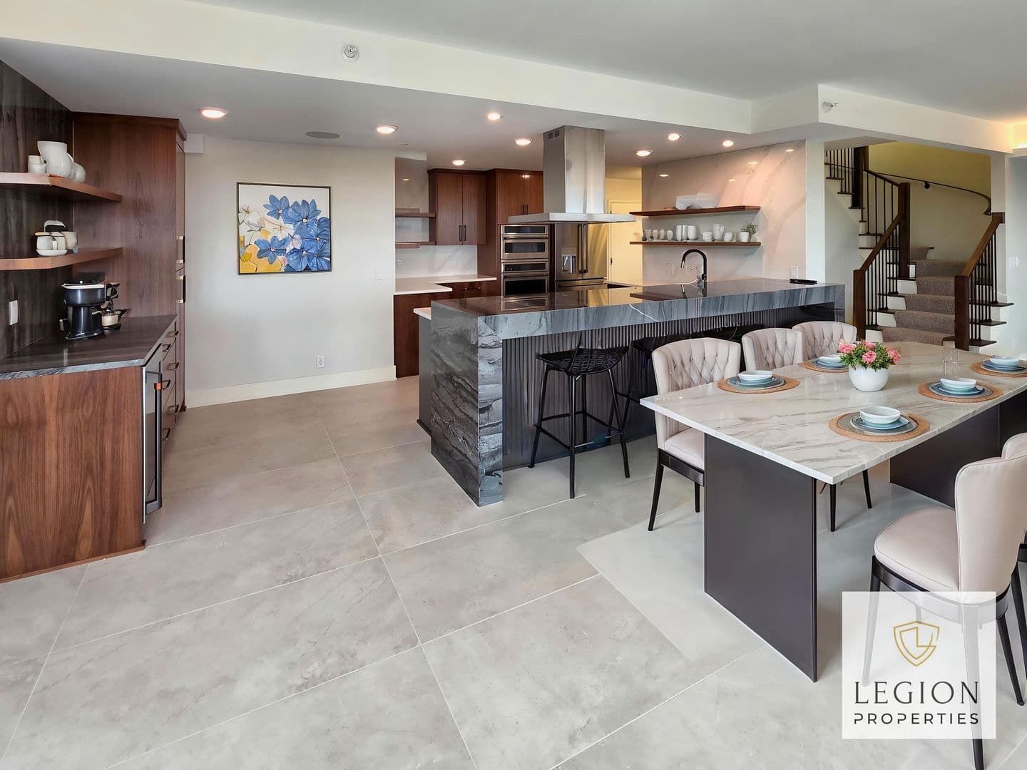 Saint Paul Condo: 168 6th Street East - Airye Penthouse