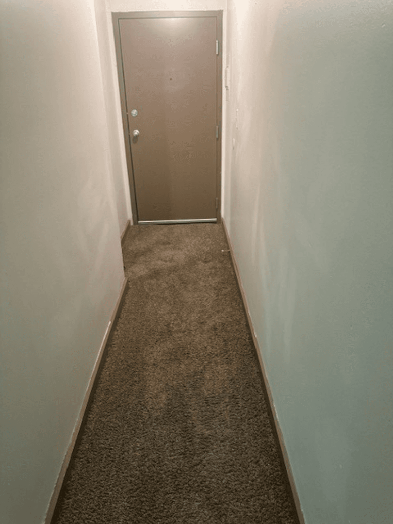 Des Moines Apartment: 2525-2535 Clarkson Ave