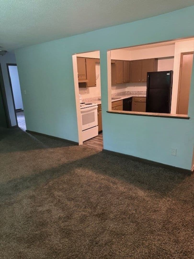 Des Moines Apartment: 2525-2535 Clarkson Ave