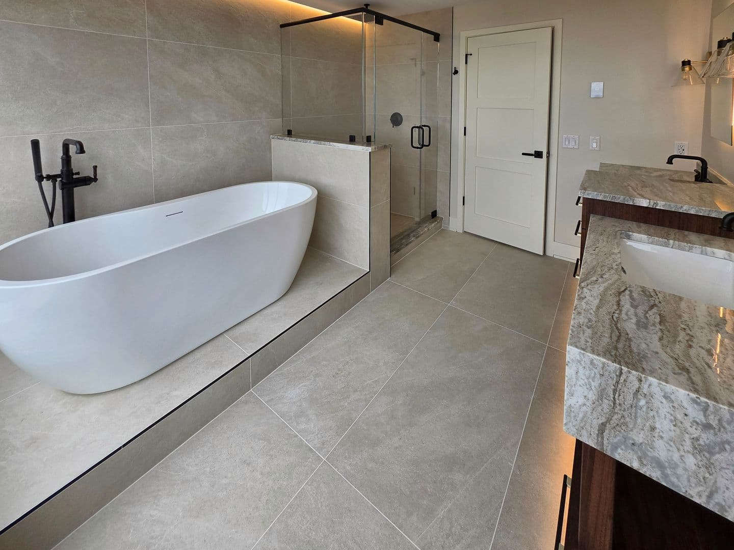 Saint Paul Condo: 168 6th Street East - Airye Penthouse