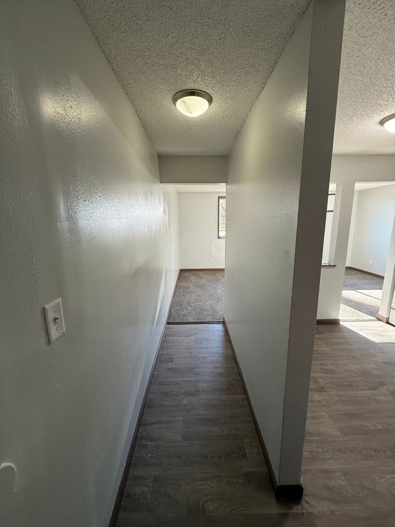 Des Moines Apartment: 2525-2535 Clarkson Ave