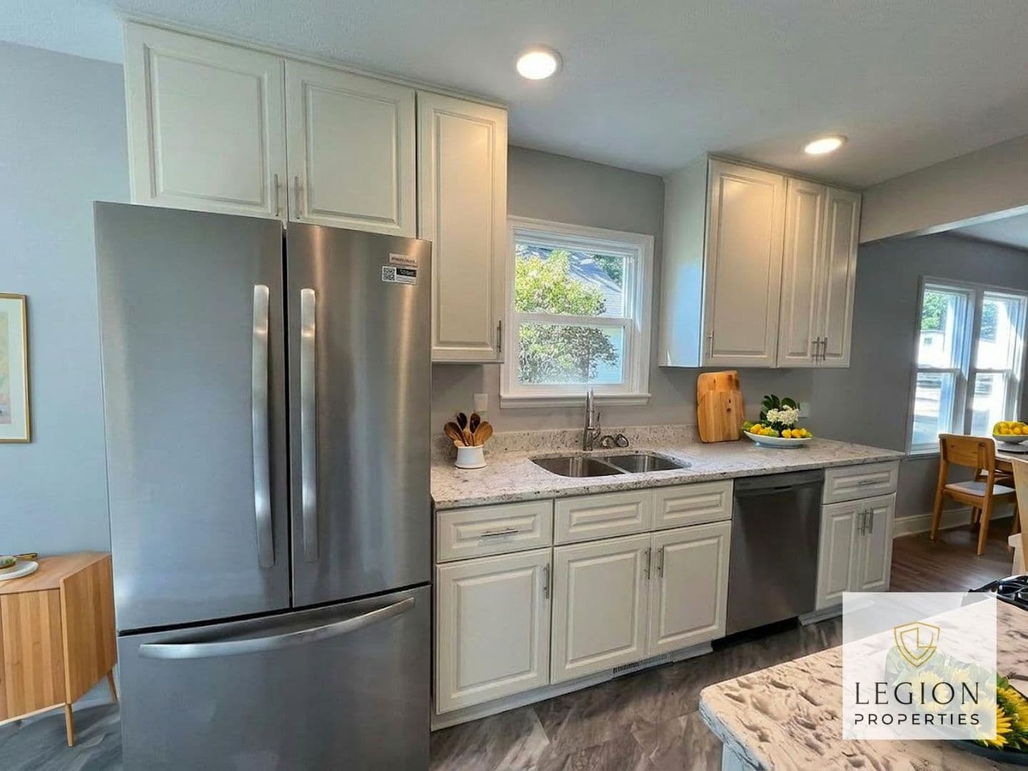 Cottage Grove House: 7431 Langly Avenue S