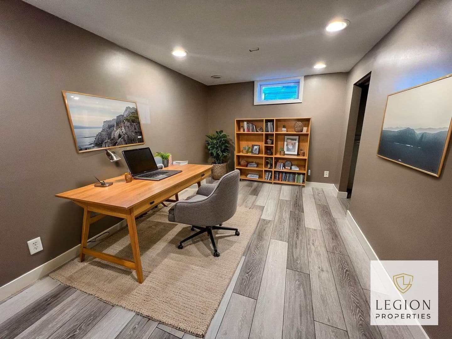 Cottage Grove House: 7431 Langly Avenue S
