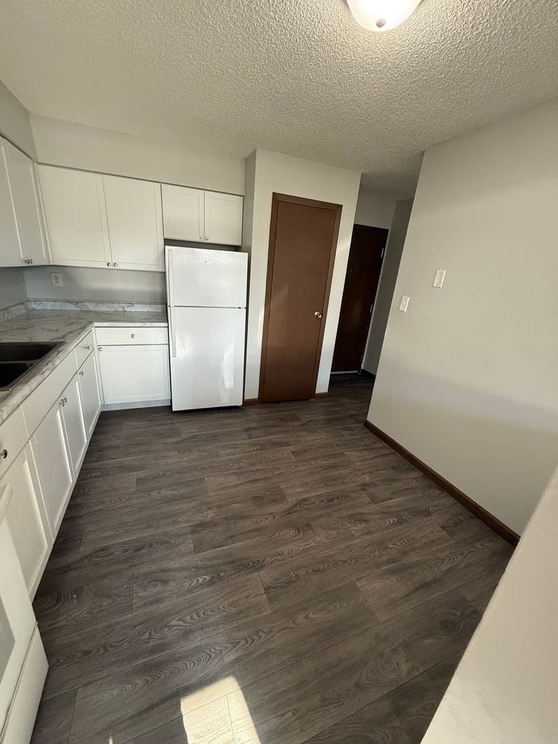 Des Moines Apartment: 2525-2535 Clarkson Ave
