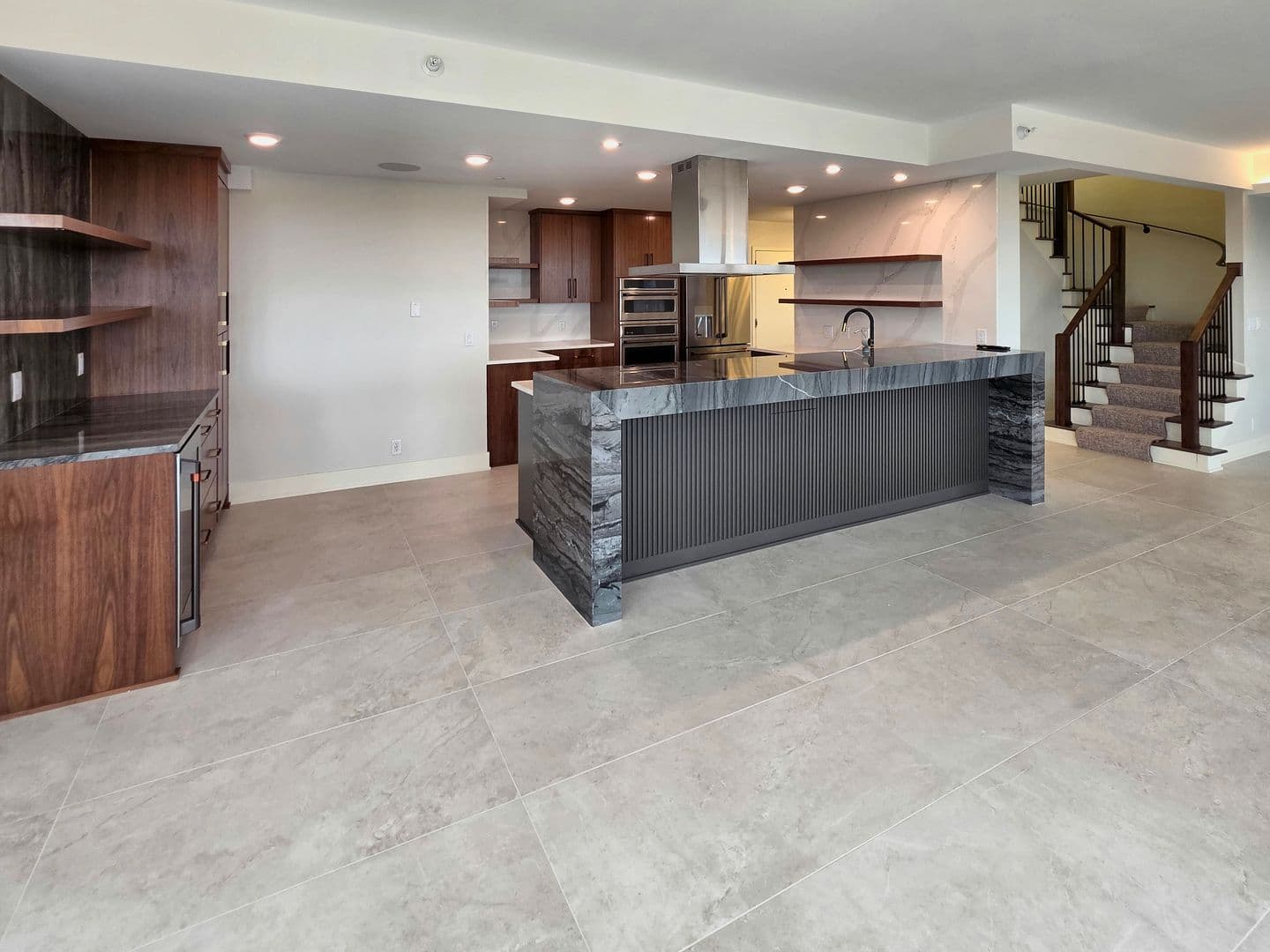 Saint Paul Condo: 168 6th Street East - Airye Penthouse