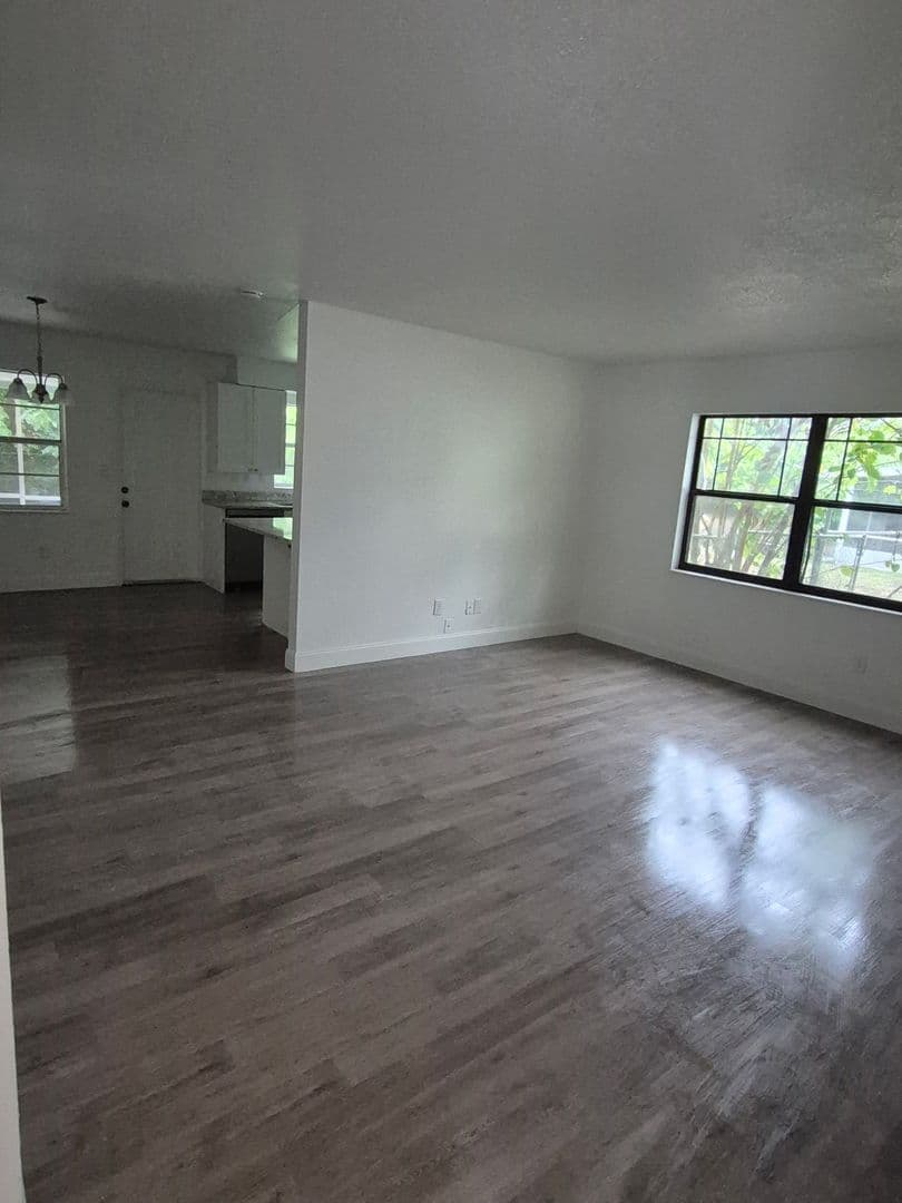 Ormond Beach House: 378 Collins Street