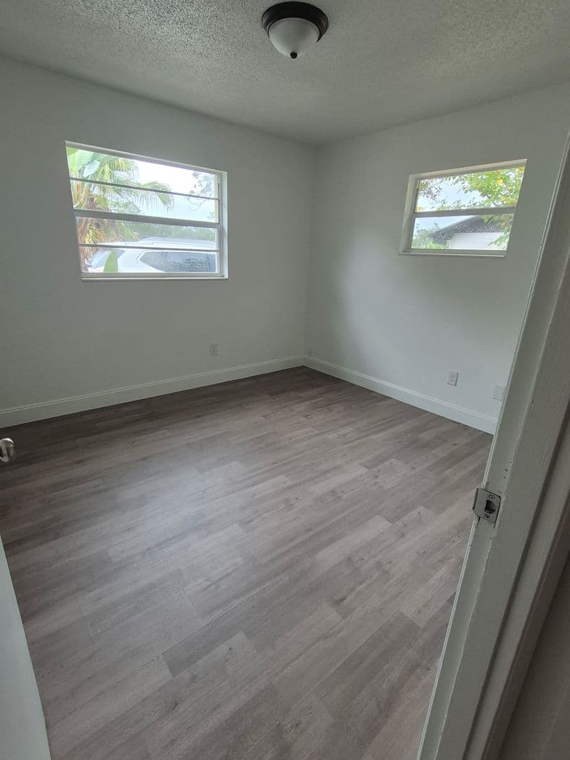 Ormond Beach House: 378 Collins Street