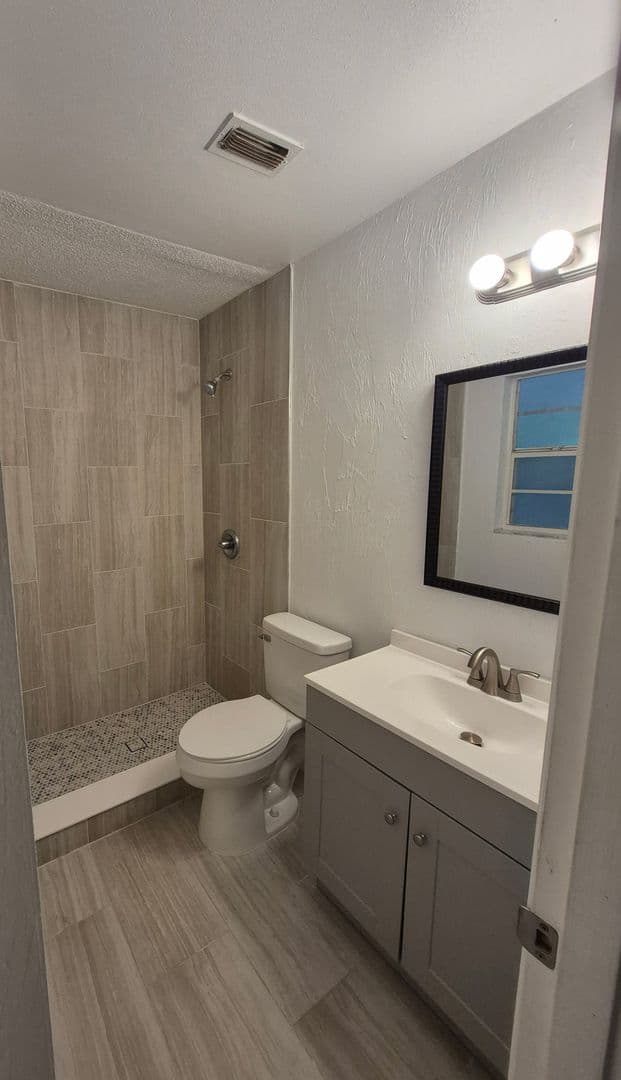 Ormond Beach House: 378 Collins Street