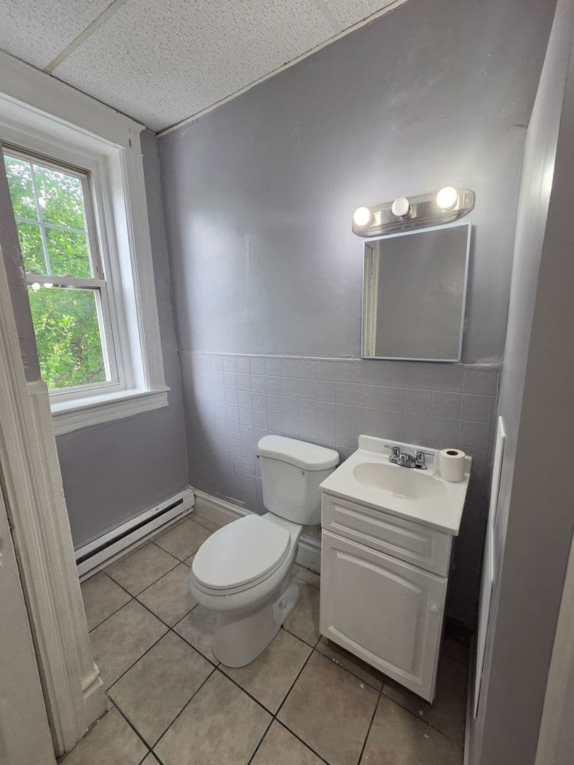 Allentown Apartment: 547 N. 6th Street