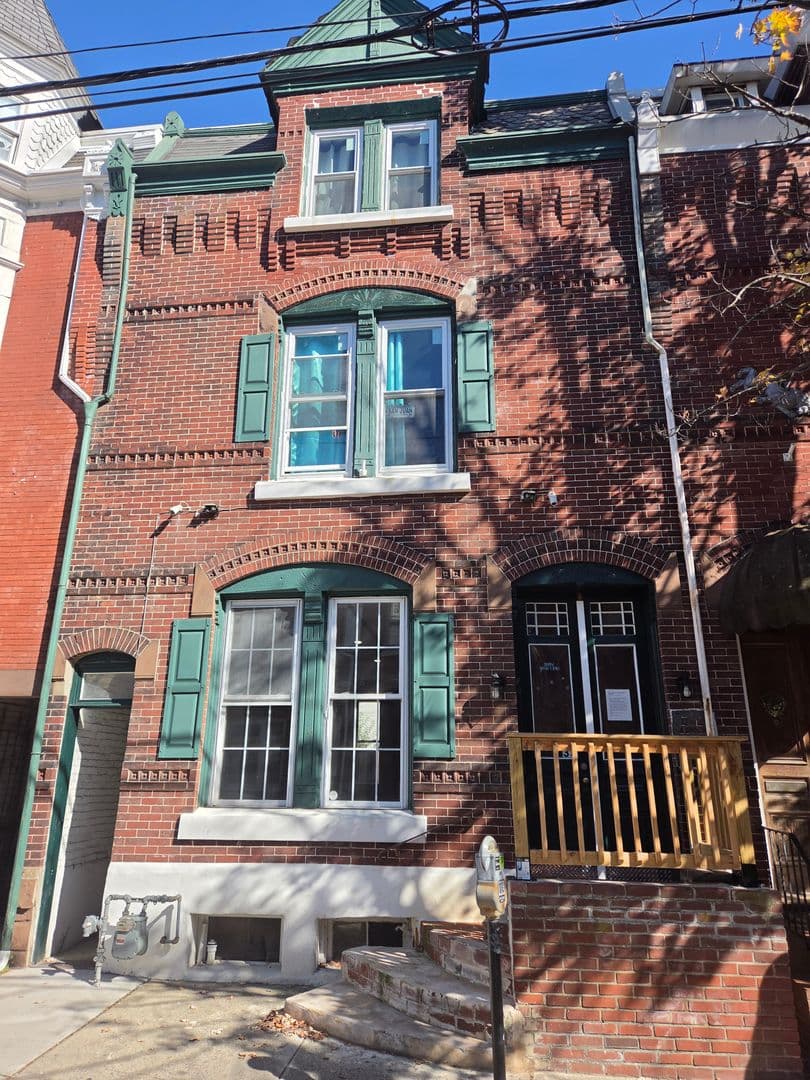 Allentown Apartment: 33 S. 10th Street