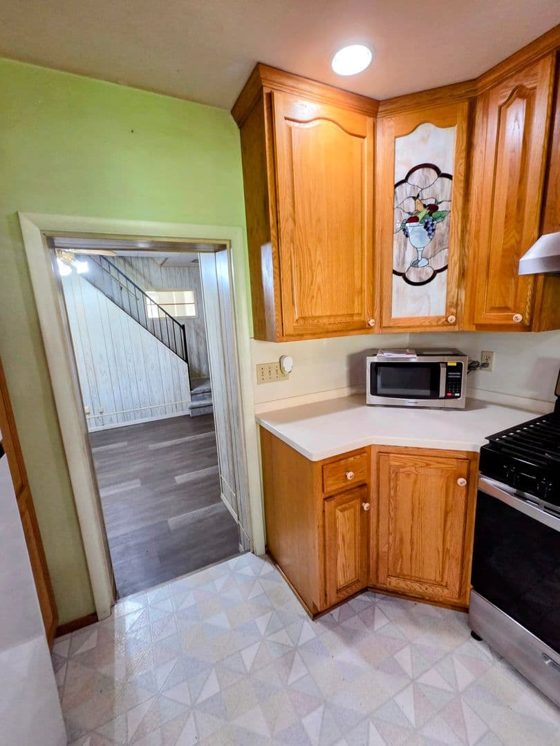 Fountain Hill House: 1005 Seneca Street