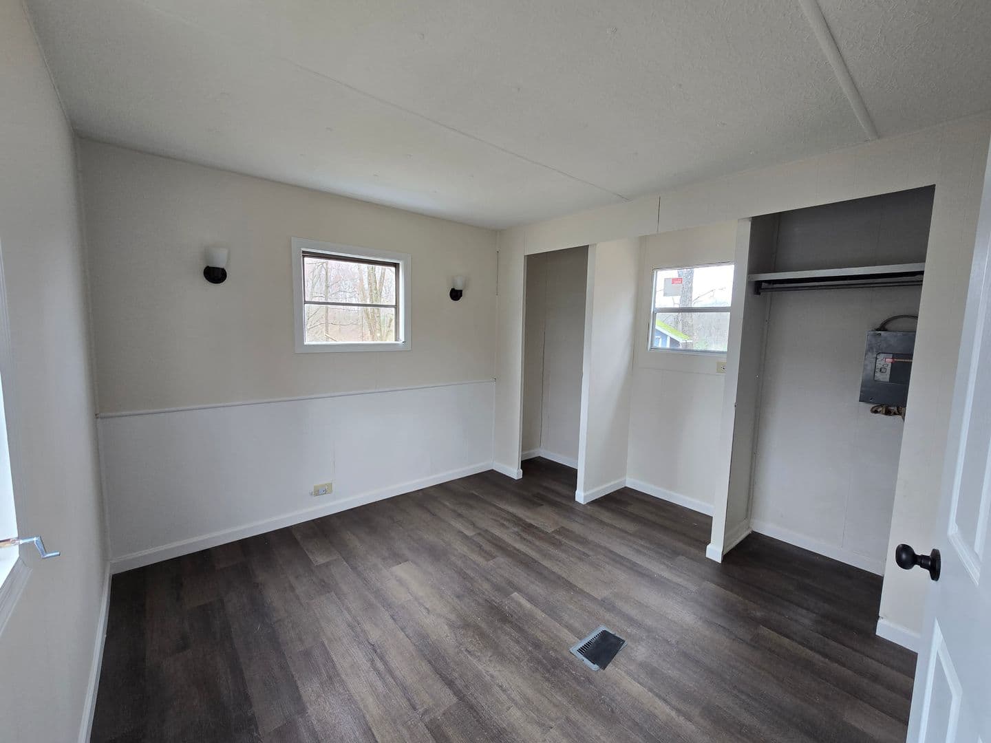 Danielsville House: 1144 E. Stateside Drive