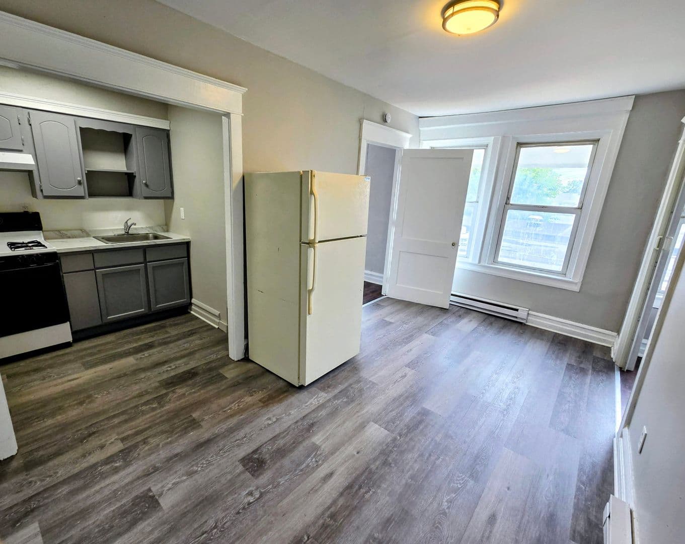 Allentown Apartment: 926-928 W. Walnut Street