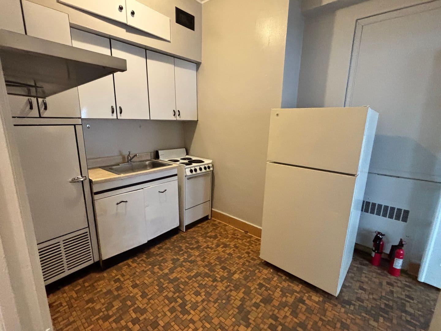 Allentown Apartment: 809-811 W. Linden Street