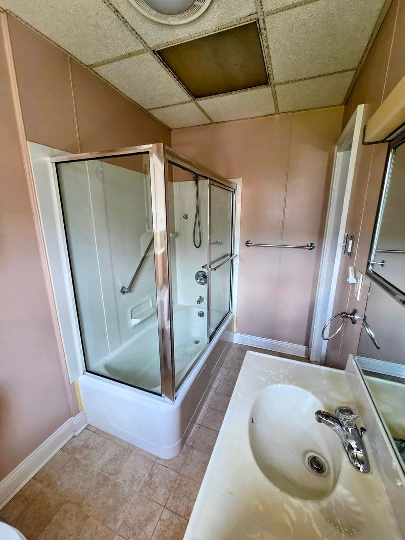 Fountain Hill House: 1005 Seneca Street